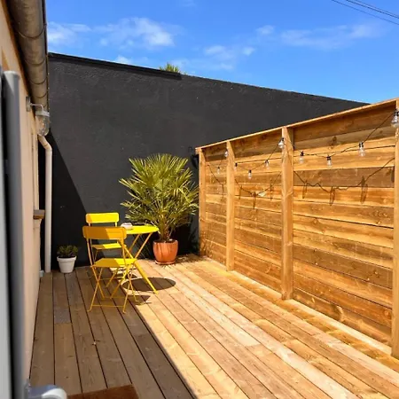 Avec Terrasse 15m2 Fraichement Renove Nyaraló *